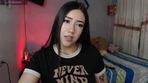 Snapshot of aurora_shy_ chatting on June 2026 11:40:01 PM Aurora online show from June 2026 11:40:01 PM
