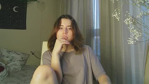 Aurora online show from February 2025 01:09:02 AM