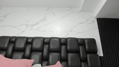 Aurora online show from December 2024 10:40:02 PM