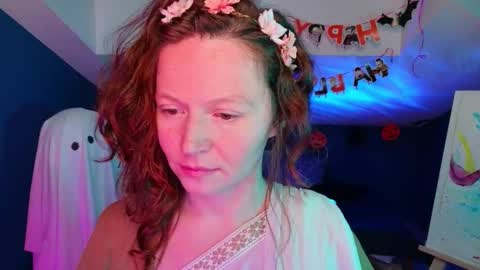 auroraborealis__ online show from October 2025 07:09:02 AM