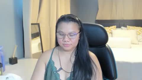 Snapshot of auroramaze88 chatting on June 2026 11:54:01 PM Auroramaze88 online show from June 2026 11:54:01 PM