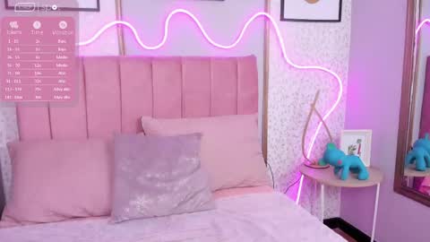 Mariana  online show from May 2026 12:07:01 AM