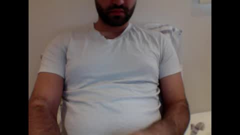 Snapshot of aussie099 chatting on December 2024 07:05:01 AM aussie099 online show from December 2024 07:05:01 AM