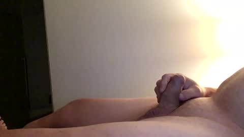 Snapshot of aussie_fatcock chatting on February 2025 01:17:02 PM Aussie fatcock online show from February 2025 01:17:02 PM