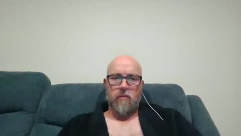 aussieguy73 online show from October 2025 12:23:02 PM