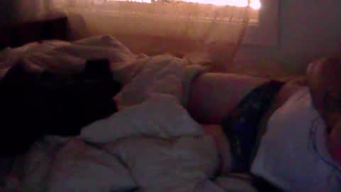 aussiemickeyy online show from September 2025 04:47:01 AM