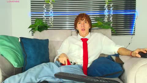austin_collinsxx online show from December 2025 09:00:01 PM