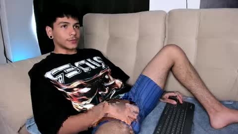 Snapshot of austin_falcon chatting on April 2026 07:53:02 PM Austin online show from April 2026 07:53:02 PM