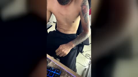 austindark1848 online show from May 2026 01:11:02 AM