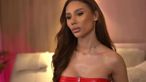 Ava online show from February 2025 10:43:02 PM