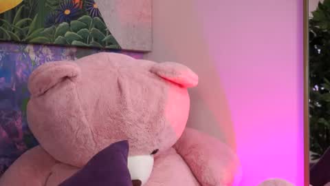 Ava online show from April 2026 08:36:01 PM