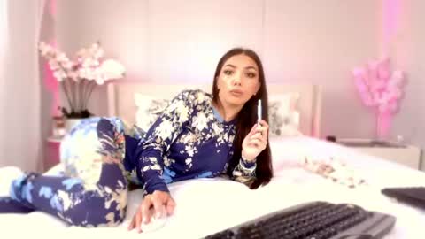 avaaaddamss online show from July 2026 04:04:01 AM