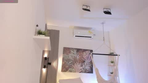 Avalon online show from April 2026 07:40:01 PM