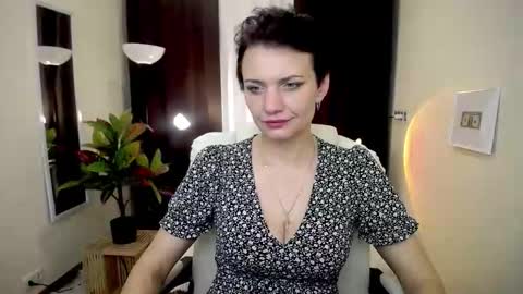 avasaturnian online show from October 2025 12:25:01 PM