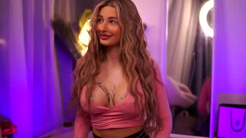 Carina online show from March 2025 11:11:01 PM