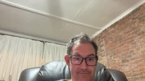 averageguy43m online show from June 2026 07:05:01 PM