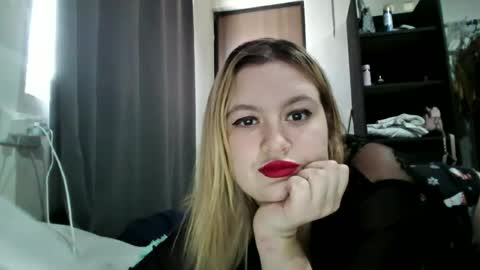 Avery Doll online show from June 2026 06:06:01 PM