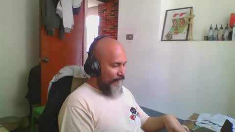 Dark r0k3r online show from November 2025 03:49:01 PM