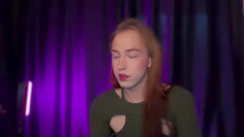 avril_pearly_ online show from February 2026 11:36:02 AM