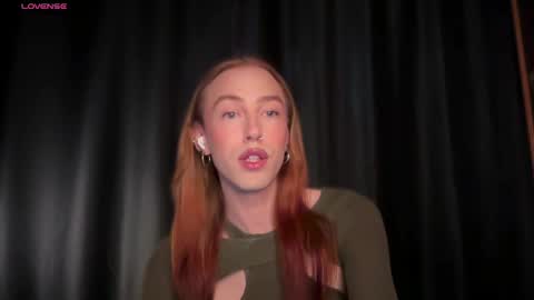 avril_pearly_ online show from May 2026 10:54:01 AM