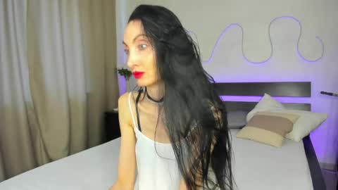 Avrora online show from May 2026 09:25:01 AM
