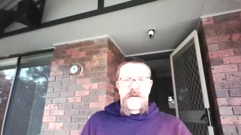 awayinthecountry online show from May 2026 11:13:02 PM