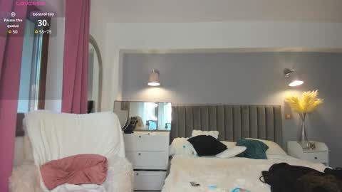 Snapshot of awesome_jolie chatting on October 2025 06:23:02 AM Jolie online show from October 2025 06:23:02 AM