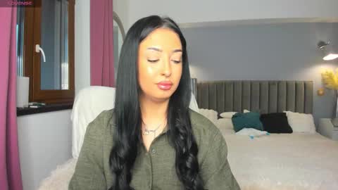 Snapshot of awesome_jolie chatting on November 2025 06:13:02 AM Jolie online show from November 2025 06:13:02 AM