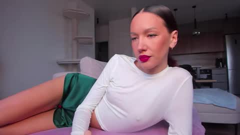 Awgustina online show from October 2025 07:31:02 AM