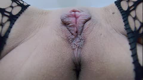 Snapshot of axarawilliams chatting on December 2025 09:25:01 AM Alexa online show from December 2025 09:25:01 AM