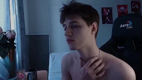 Snapshot of axel_0ne chatting on February 2026 07:35:01 AM axel_0ne online show from February 2026 07:35:01 AM