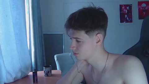 Snapshot of axel_0ne chatting on February 2026 08:37:01 AM axel_0ne online show from February 2026 08:37:01 AM