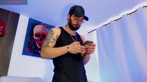 Independiente Model online show from May 2026 12:33:02 PM