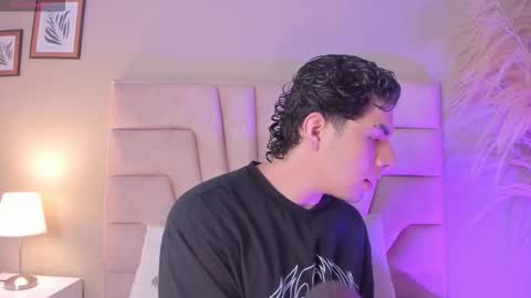 Snapshot of axel_creed chatting on February 2026 11:14:02 AM Yooung King online show from February 2026 11:14:02 AM