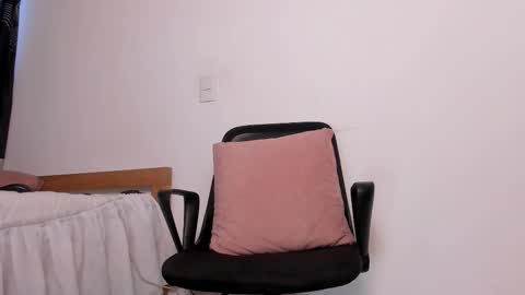 axel davis  online show from November 2025 09:05:02 PM