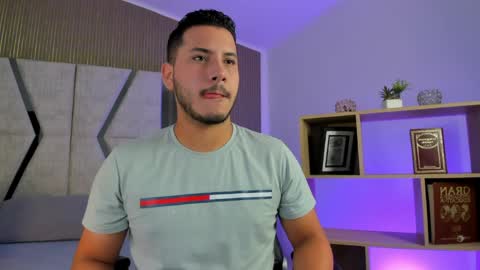 axel_grey_ online show from April 2026 12:31:01 PM
