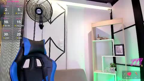 Snapshot of axel_grey_ chatting on July 2026 05:14:01 AM axel_grey_ online show from July 2026 05:14:01 AM