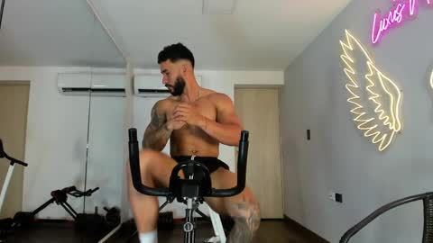 Axel online show from May 2026 03:57:02 AM