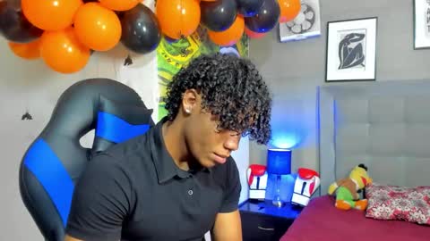 AXEL SILVA online show from November 2025 12:29:02 PM