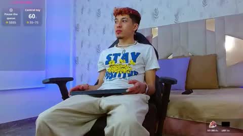 AXEL  online show from October 2025 03:48:01 AM