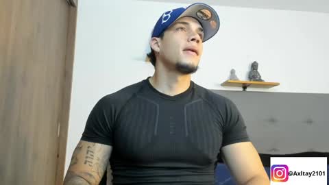 INDEPENDENT MODEL  online show from April 2026 10:01:02 PM