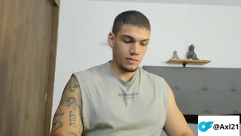 Snapshot of axel_taylor21 chatting on June 2026 01:39:01 AM INDEPENDENT MODEL online show from June 2026 01:39:01 AM