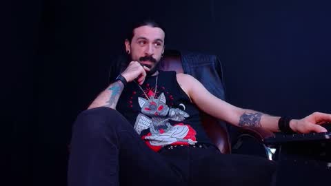 AxelColton online show from November 2025 11:23:02 AM