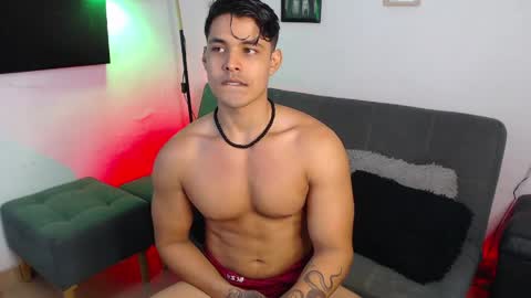 Snapshot of axell_dior chatting on April 2026 03:09:01 AM axell online show from April 2026 03:09:01 AM