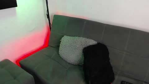 Snapshot of axell_dior chatting on May 2026 02:17:02 AM axell online show from May 2026 02:17:02 AM