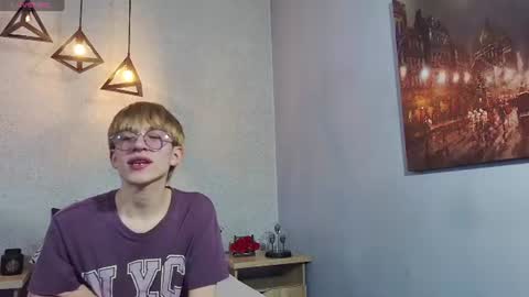 Snapshot of axell_stone chatting on June 2026 08:33:02 PM axell_stone online show from June 2026 08:33:02 PM