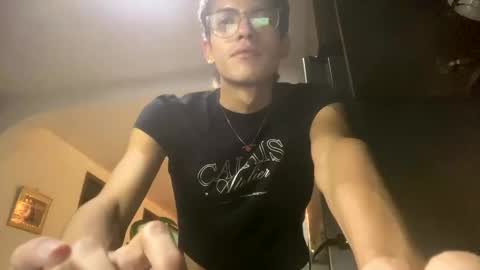 Axel  online show from December 2024 06:53:02 AM