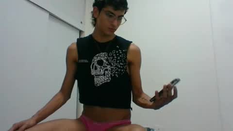 Axel  online show from February 2025 02:12:01 AM