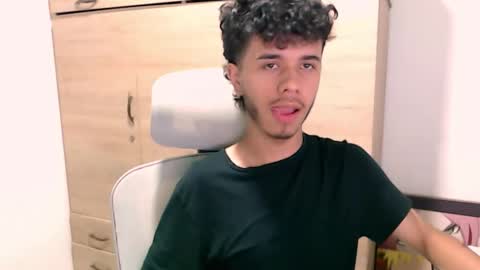 axelldark online show from February 2026 07:34:02 PM