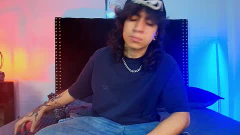 Snapshot of axellkush chatting on February 2026 12:39:02 PM AxellKush online show from February 2026 12:39:02 PM